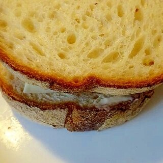 フランスパンで♪サンドイッチ
